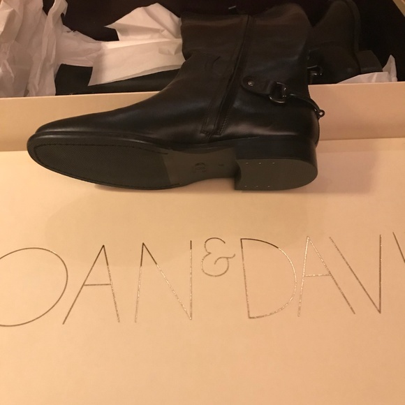 Joan & David "Zahari" Flat Riding Boots Black NWOT - Picture 5 of 6
